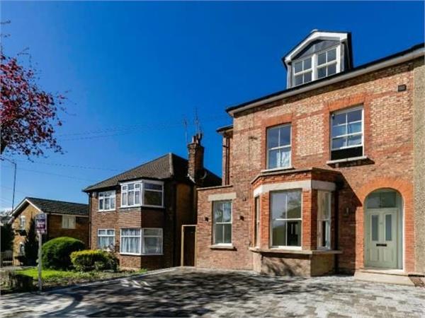 Tennyson Road, Mill Hill